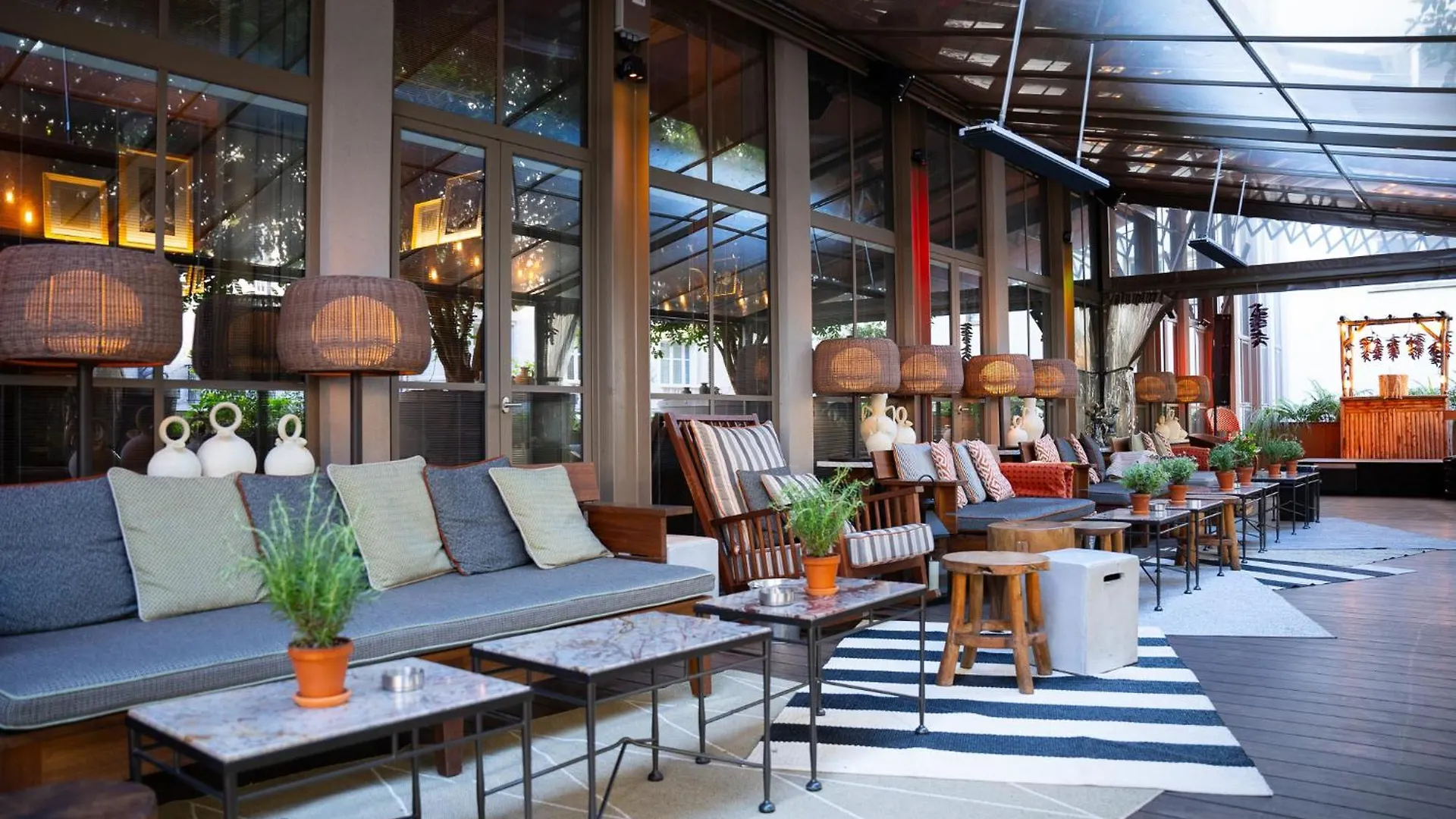 Brach - Evok Collection Hotel